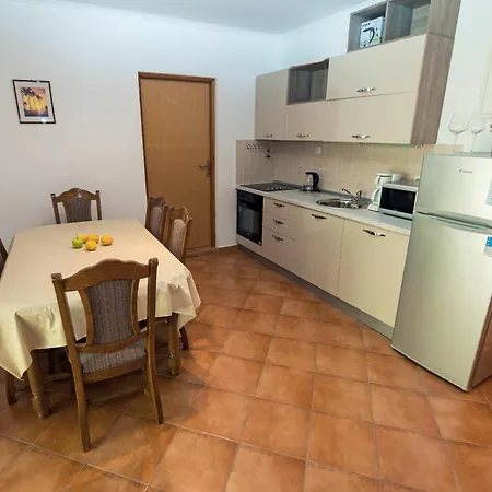 House Suzyivan Apartment Supetarska Draga